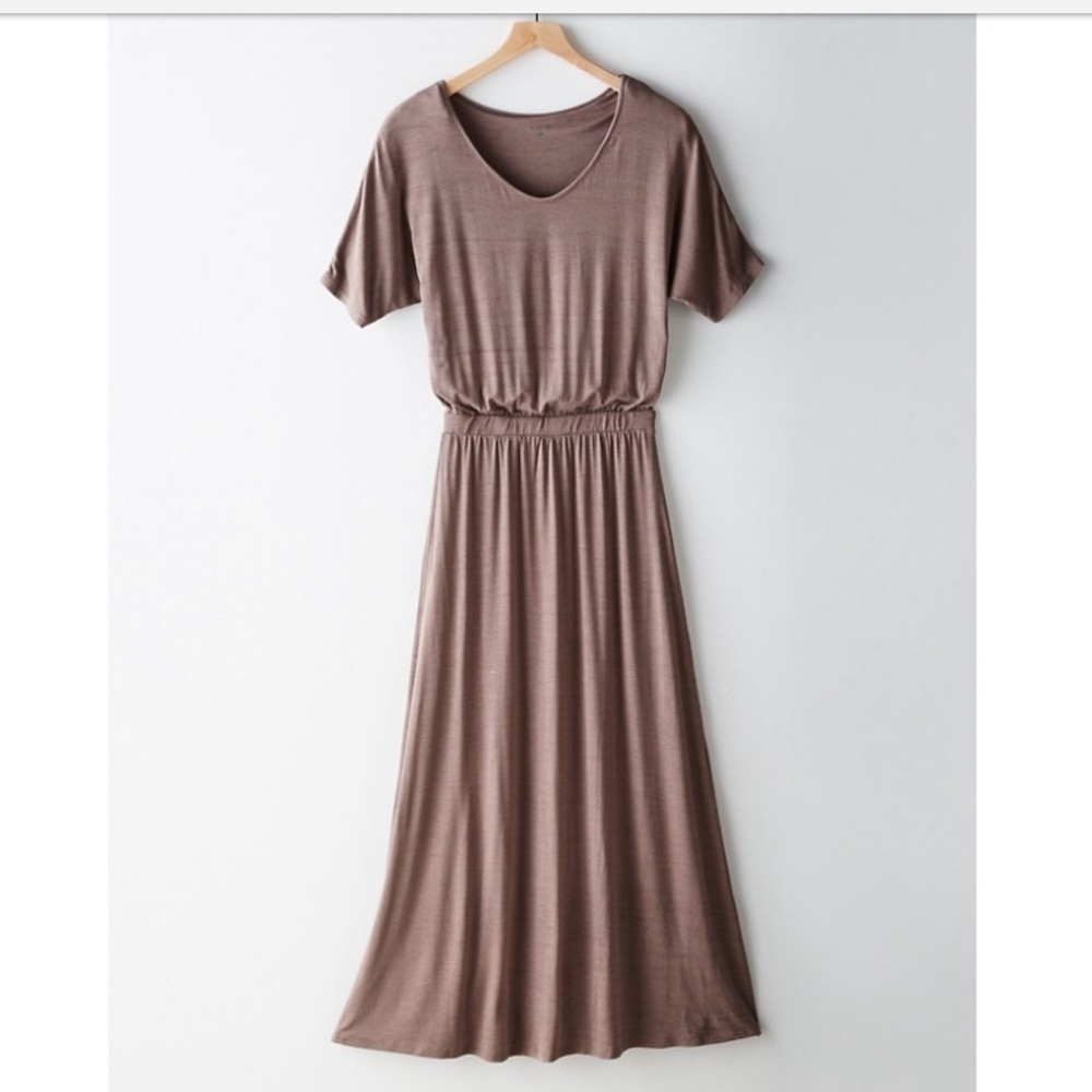 Moving sale! Garnet Hill Open V Neck Maxi Dress